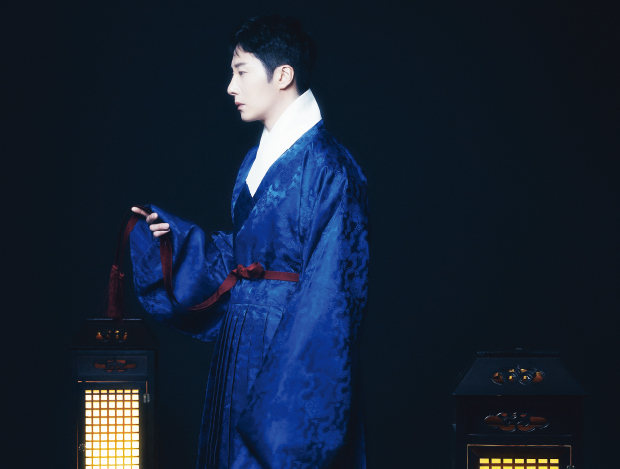 ���ε��� �Ѻ��� �԰� <�����̹�> ī�޶� �տ� �� ���Ͽ�